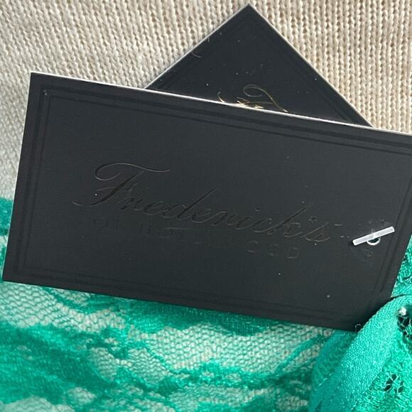 Frederick’s of Hollywood Halter 2 Piece Lace Teddy‎ Thong Set Margherita Green M - Picture 6 of 6